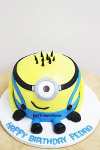 minion cake