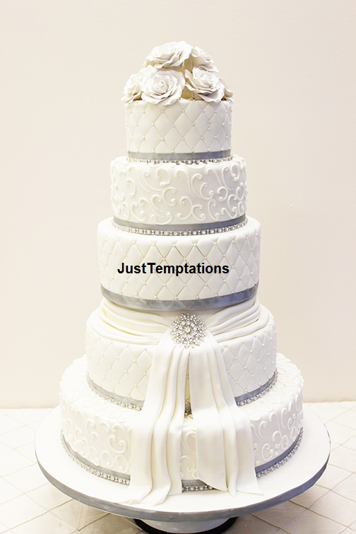 queen white wedding cake