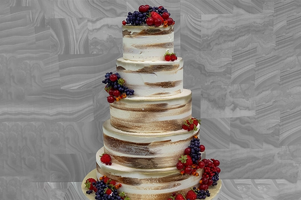 Winter Wedding Cake Magic: The Most Elegant Designs for 2025/26